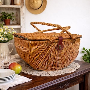 美品　Vintage picnic basket Vintage Wicker Picnic Basket - Etsy Canada