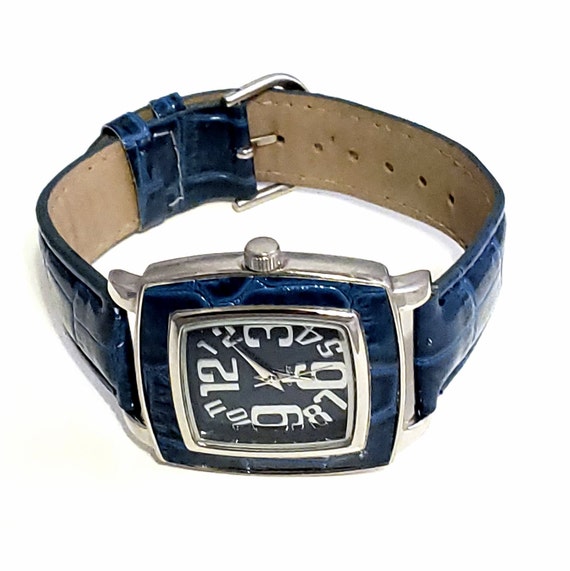 Vintage Large Blue Ladies Watch - image 3