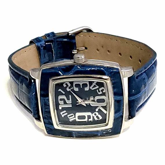 Vintage Large Blue Ladies Watch - image 1