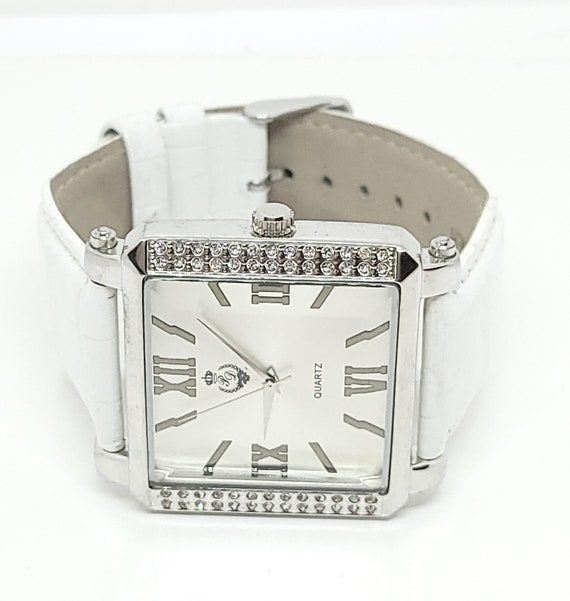 Ladies Vintage White Leather Pagani Watch - image 1