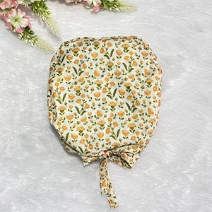 Flower Print Scrub Cap: Cotton Surgical Hat with Satin Lining