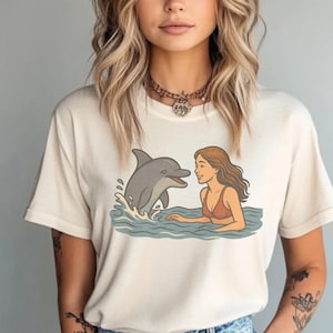 Animal Shirt, Cute Summer Beach T-Shirt, Ocean Lover Shirt, Cute Tee, Cute Dolphin Shirt,Unisex Dolphin Lover Gift,Retro Dolphin Graphic Tee