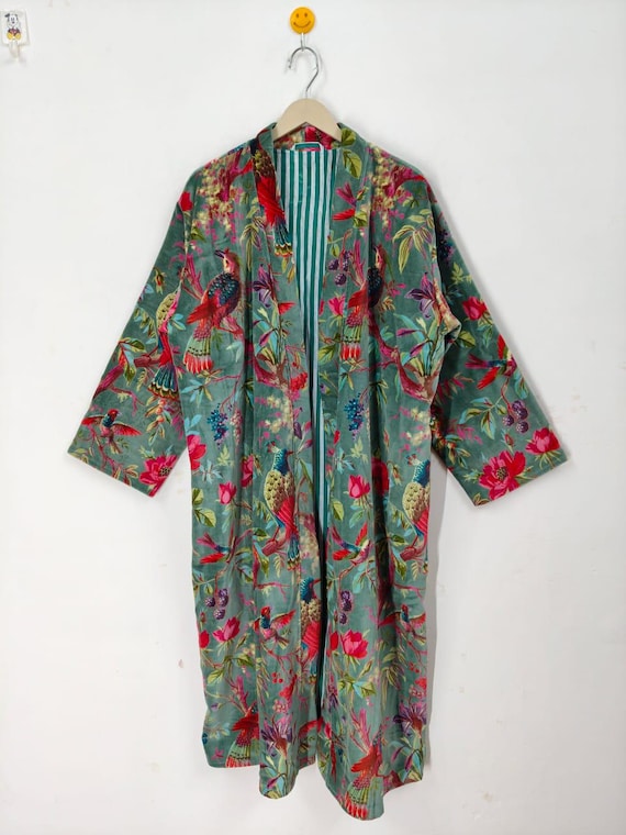 Green Bird Print Velvet Kimono Robes, Morning Tea Velvet Coat, Bridesmaid Robe, Women Wear Cotton Velvet robe, Velvet Jacket, Bridal Robe
