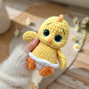 Crochet chick pattern. Amigurumi plush toy chick. PDF tutorial in English. Easter chick crochet pattern. imagem 6