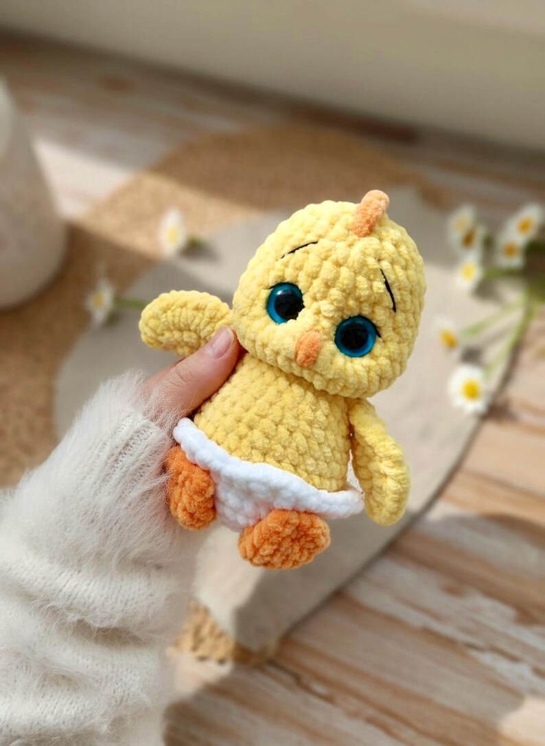 Crochet chick pattern. Amigurumi plush toy chick. PDF tutorial in English. Easter chick crochet pattern. imagem 6