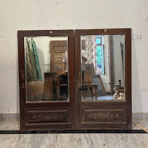antik inspirierter Indien Spiegel, rustikaler weißer Wandspiegel, Tischspiegel, rustikale Scheunenmöbel, Eingangsspiegel, Bauernhaus Spiegel Dekor