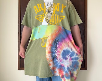 Uniseks T-shirtjurk – statementstuk geüpcycled patchwork