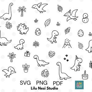 Op de afbeelding: Zwart-wit illustraties van verschillende dinosaurussen, palmbomen, bladeren, eieren en een vulkaan. De afbeelding bevat ook de tekst "SVG PNG PDF" en "Lilu Nesi Studio".