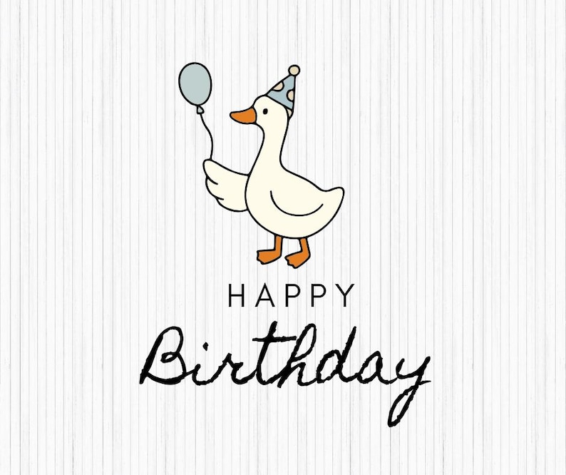 K&ouml;nnte beinhalten: Geburtstagskarte mit einer Illustration einer Cartoon-Gans, die einen Partyhut tr&auml;gt und einen blauen Ballon h&auml;lt. Die Worte "HAPPY Birthday" sind in einer verspielten Schriftart unter der Gans auf wei&szlig;em Hintergrund geschrieben.