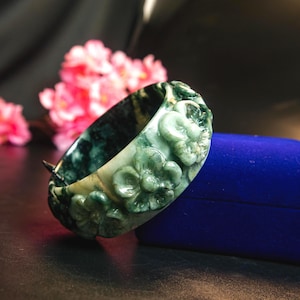 61mm Burmese Jadeite Jade Bangle Bracelet – Grade A Natural White & Green “Moss-in-Snow Hand-Carved Pikul Flower Lucky Gift for Women