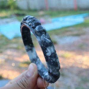 Carved Jade Bangle, Dragon and Phoenix Motif, 66.4mm Large Size, Black Grey and White Bracelet