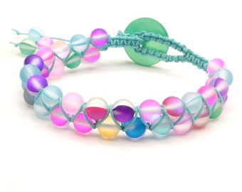 Multicolor Macrame Bracelet, Zig Zag Bracelet, Mermaid Beads, Button Closure