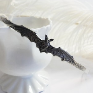 Antiqued Silver Bat Hairband goth gothic  bridal bridesmaids  estate old hollywood Headband Weddings