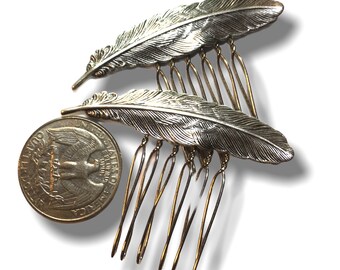 Gorgeous Feather Comb  Antiqued Silver Plated  Hair hairpins brides bridesmaids flower wedding