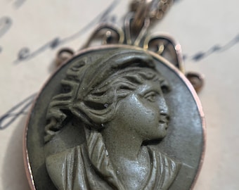 Stunning Lava Cameo - Antique Pendant set in 9Ct Gold with 9kt gold fine chain - Roman Greek goddess green