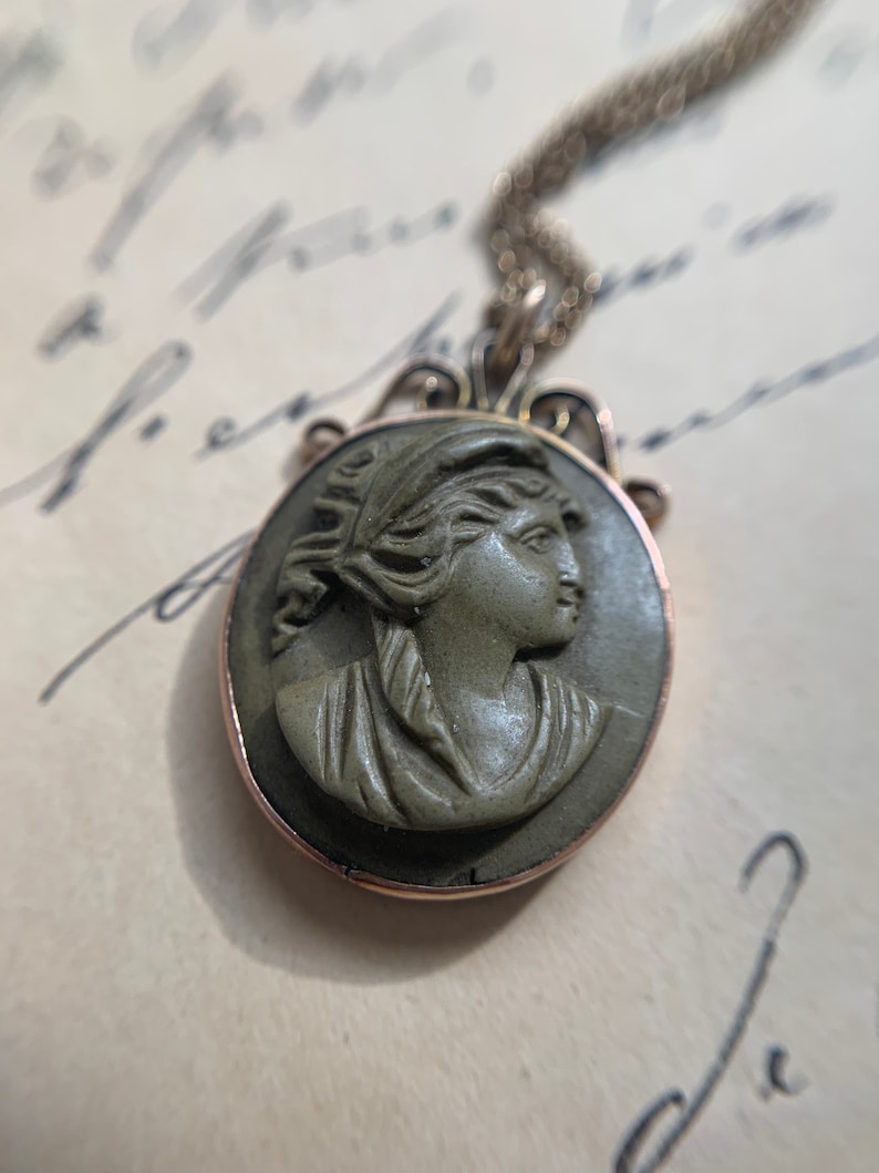 Stunning Lava Cameo Antique Pendant set in 9Ct Gold with 9kt gold fine chain Roman Greek goddess green image 1