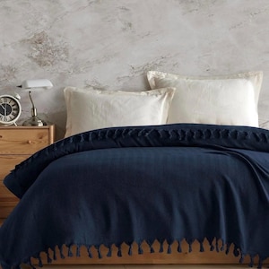 Navy Blue Cotton Bedspread – 200x230 cm Recycled Throw Blanket – Eco-Friendly Striped Coverlet