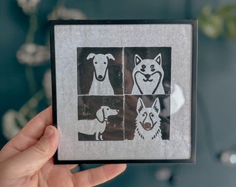 Vier kleine Hunde – Original Linoldruck auf Reispapier inkl. Rahmen | Handgemachter Kunstdruck | Unikat