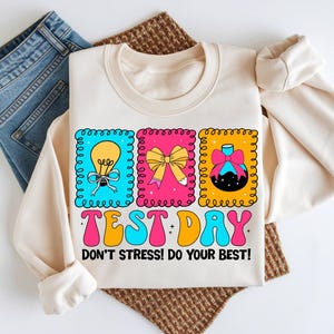Stressa inte på testdagen! Gör ditt bästa! Kokett-rosett png, lärare på testdagen png, design för tillbaka till skolan, testkoordinator, testgrupp png
