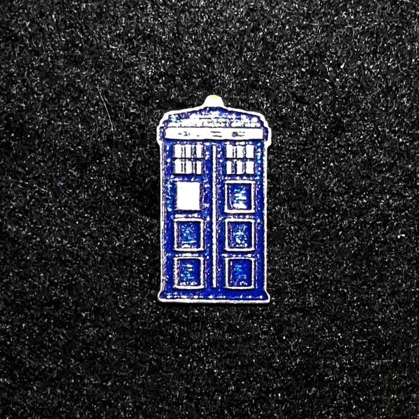 Hand Cast Tardis Police Box 1 inch Lapel Pin