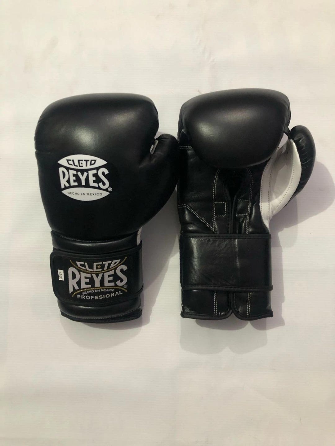 Cleto Reyes Professional Boxing Gloves Tape Type Pro Sparring