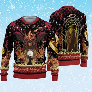 Könnte beinhalten: Schwarz-roter Pullover mit Fantasy-Design. Die Vorderseite zeigt einen Zauberer, einen Ring und Flammen. Die Rückseite zeigt einen Zauberer und Text. Der Pullover hat einen roten Kragen, Bündchen und Saum mit sich wiederholendem Design.