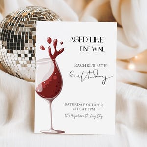Aged Like Fine Wine Geburtstagseinladung Weinglas Geburtstagseinladung Bearbeitbare Canva-Vorlage Geburtstagsvorlage Lustige Einladung Preppy Invite