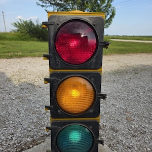 Vintage Eagle Brand Bliss Traffic Signal Light Stop & Go Light 3 Light