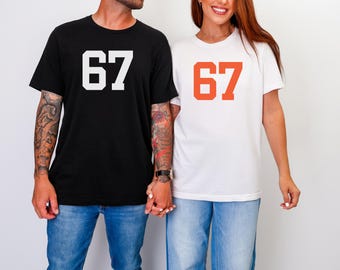 Camiseta deportiva personalizada con número 67: fútbol, béisbol y hockey. Ropa personalizada para el día del partido.