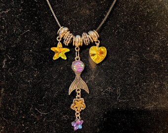 Collana con ciondolo nautico a forma di sirena/cordino nero con ciondoli a tema oceano