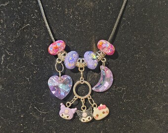 Collana con ciondolo kawaii: funghi, perline e simpatici ciondoli con personaggi