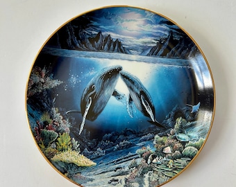 vintage under the  sea plate dish Danbury  mint Moonlit Moment by Robert Lyn Nelson Titled  Under water Paradise whale  1990s free shipping