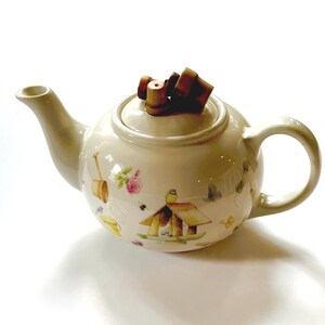 Vintage Majolene Bastin teapot Hallmark Nature  Sketchbook cute tea pot garden themed birdhouse tea