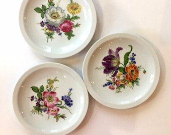 Vintage Bereuther  Waldensassen  Floral plates set of 3 roses daisies tulips grand millennium style Made in Germany collectible dishes