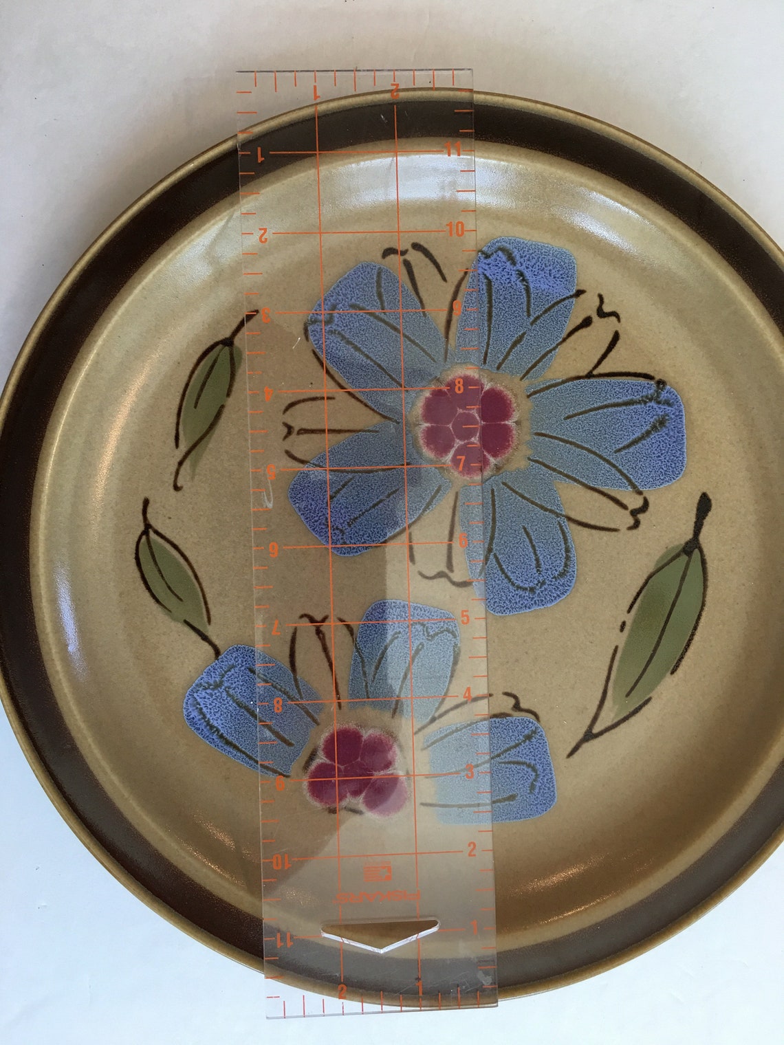 Vintage hand painted stoneware dinner plate by Hearthside in Etsy