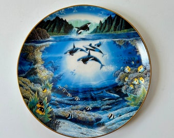 vintage under the  sea plate Dish Danbury  mint Sunlit Glow by Robert Lyn Nelson Under water Paradise killer whales 1990s free shipping