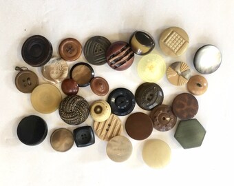 Vintage large   BUTTONS Lot of Assorted textured buttons   colored Assorted large size Buttons dimensional  slow stitch jewelry supply