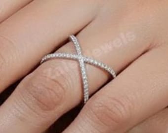 Anillo de oro macizo de 14 k con pavé de diamantes y moissanita entrecruzada, anillo de eternidad con diamantes redondos, joyería minimalista, anillo de doble banda, regalo para ella.
