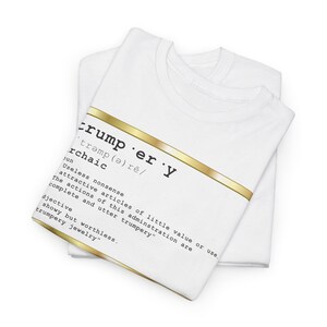 Antifaschistisches Trompeten-Definitions-T-Shirt: Vaterländisches Politisches Protest-T-Shirt Bild 7