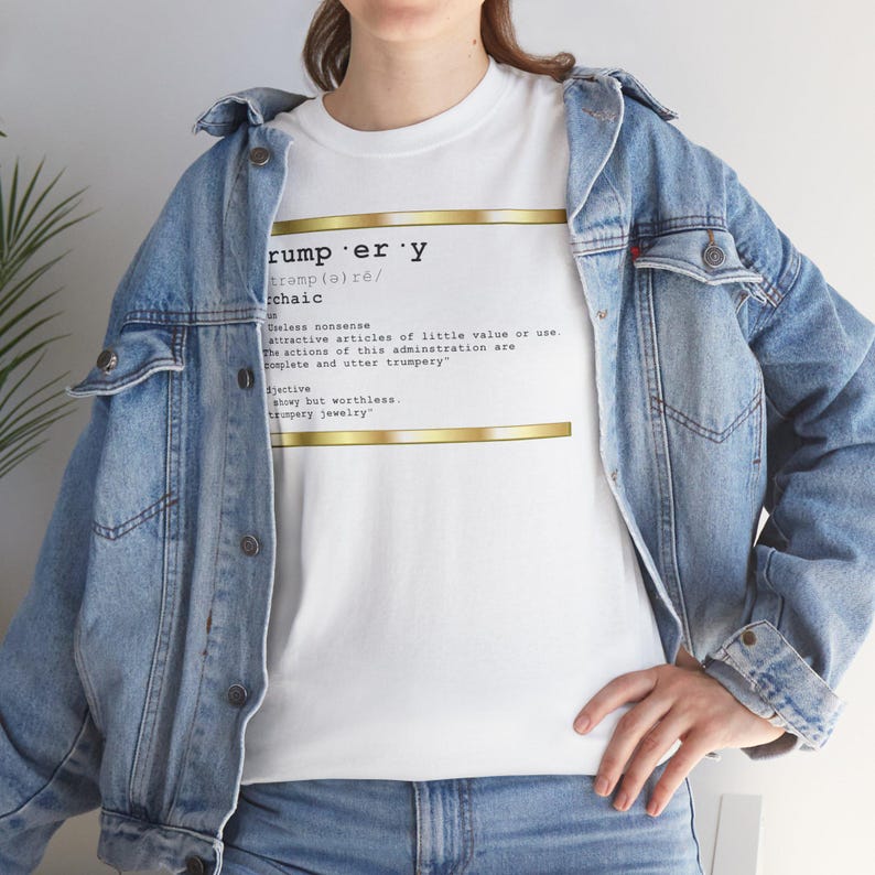Antifaschistisches Trompeten-Definitions-T-Shirt: Vaterländisches Politisches Protest-T-Shirt Bild 10