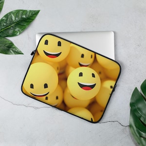 Smiley face emoji Laptop Sleeve