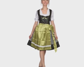 Klassisches Dirndl zum Oktoberfest mit grüner Satinschürze