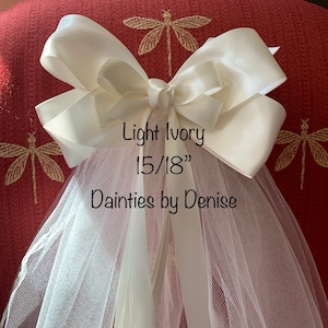 Light Ivory Boutique  Double Bow Veil with Ribbon Knot Center,Ribbon Streamers, New