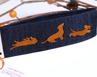 Schlüsselband Dackel, dunkelgrau mit Namen bestickt | personalisierbar