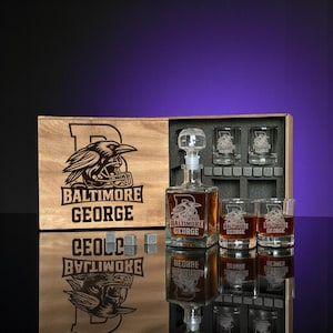 Cadeau personnalisé pour bar de football, carafe à whisky gravée et verres à boire gravés avec boîte en bois, cadeau pour les fans de sport