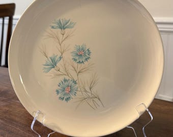 Boutonniere Dinner Plate