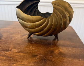 Hari Brass Nautilus Shell