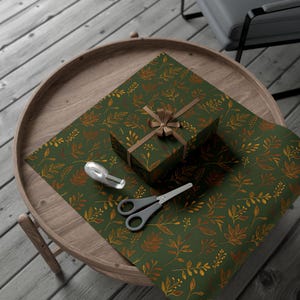 Botanisk presentinslagning, miljövänligt omslagspapper, presentpapper, omslagspapper för högtider, höstlövverk bild 9