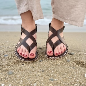 Women Handmade Leather Grounding Sandals: Bitter Brown Barefoot Shoes