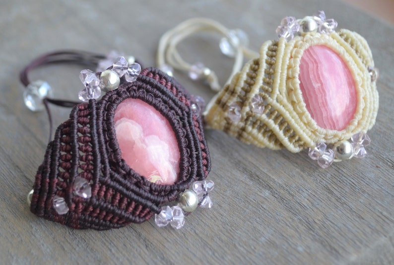Wrap a Stone in a Bracelet Pdf Macrame Tutorial Pattern Macramedamare Macrame wrapping Tutorial
